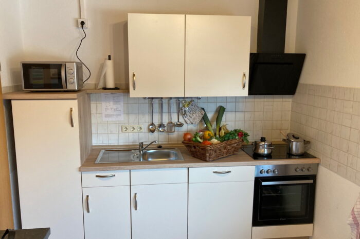 Kaiserhof Ferienwohnungen Westerwald - Appartement AMSTERDAM - Küche mit marktfrischen Zutaten