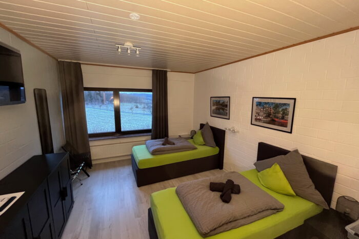 Kaiserhof Ferienwohnungen Westerwald - Appartement AMSTERDAM - Schlafzimmer