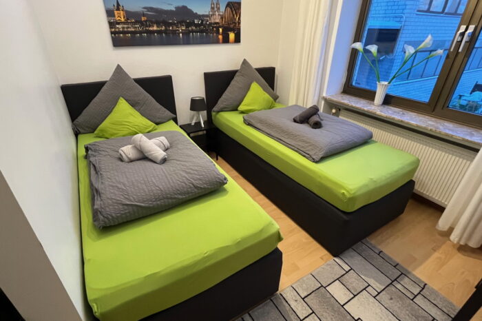 Kaiserhof Ferienwohnungen Westerwald - Appartement KÖLN - Blick aus dem Fenster