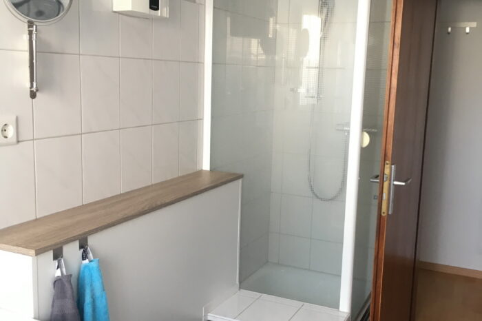 Kaiserhof Ferienwohnungen Westerwald - Appartement KÖLN - Bad 3