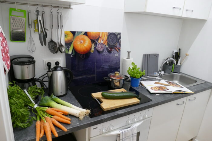 Kaiserhof Ferienwohnungen Westerwald - Appartement LONDON - Kochen mit frischen Zutaten vom Markt