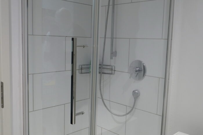 Kaiserhof Ferienwohnungen Westerwald - Appartement PARIS - Ansicht Bad